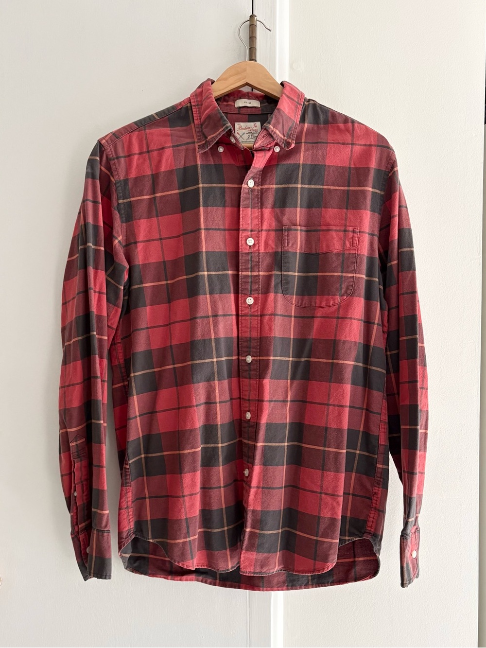 JCREW Broken-in oxford plaid button up shirt